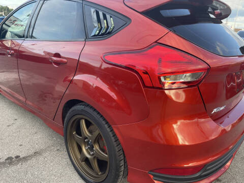 2018 Ford Focus ST