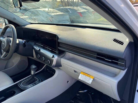 2024 Hyundai Kona SE