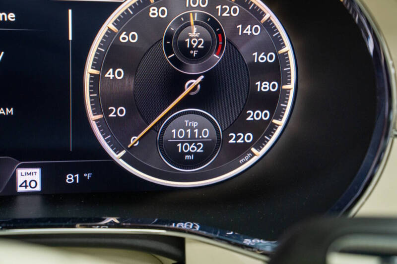 2024 Bentley Flying Spur