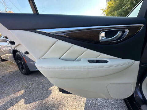 2014 Infiniti Q50 Premium