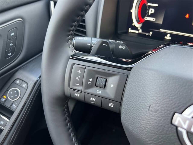 2025 Nissan Rogue SL