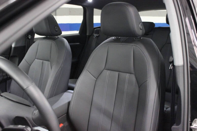 2025 Audi Q6 e-tron Premium