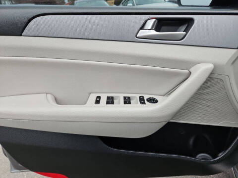 2017 Hyundai Sonata Hybrid SE