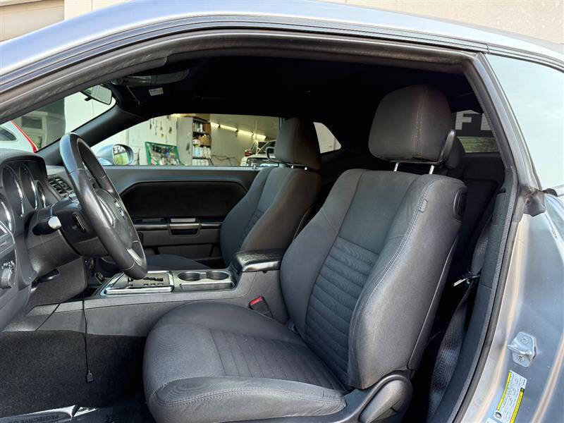 2014 Dodge Challenger SXT