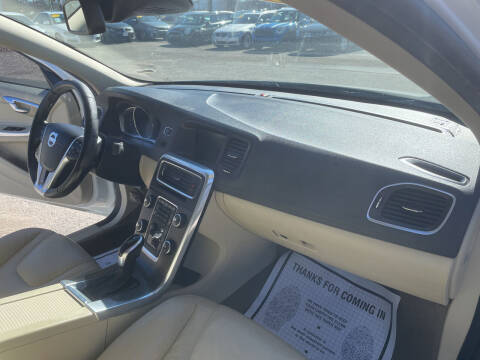 2014 Volvo S60 T5 Premier