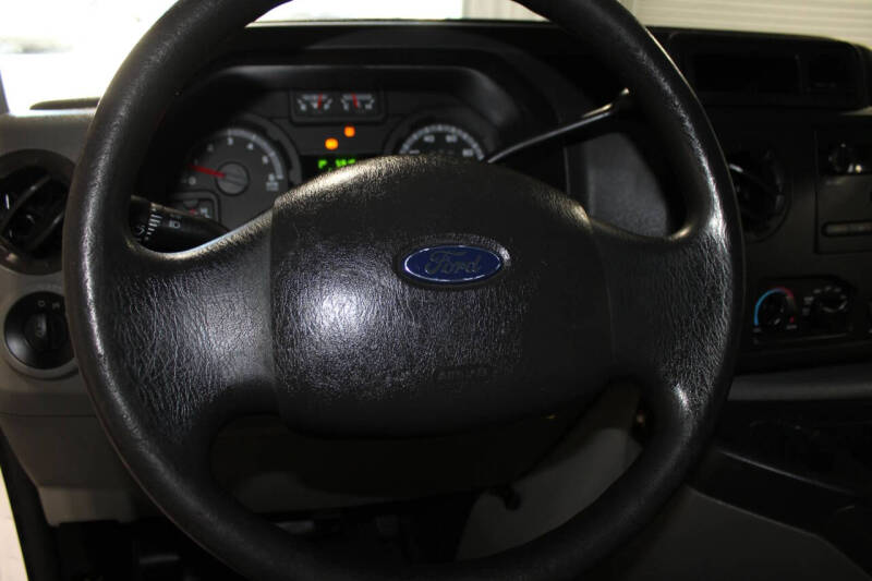2009 Ford E-Series E-350 SD