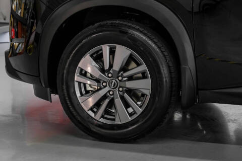 2025 Nissan Pathfinder S