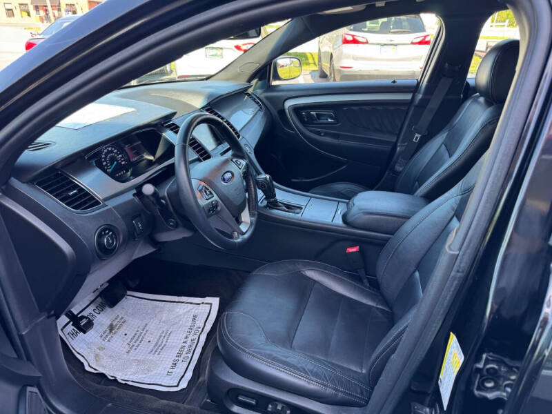 2014 Ford Taurus SEL