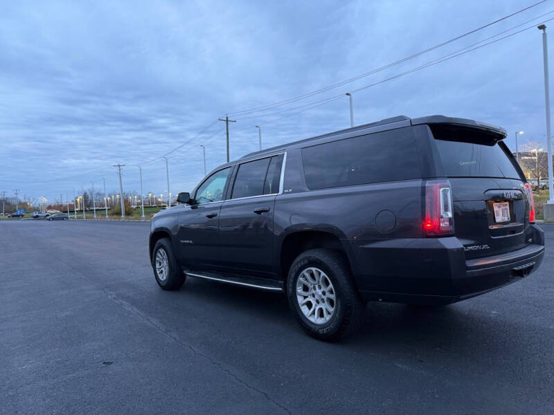 2017 GMC Yukon XL SLE