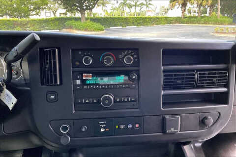 2025 Chevrolet Express 2500