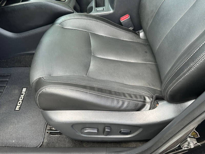 2017 Nissan Rogue SL