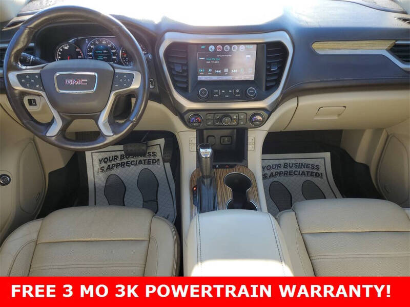 2017 GMC Acadia Denali