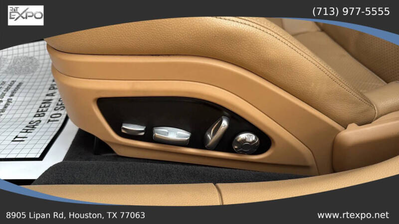 2017 Porsche Panamera