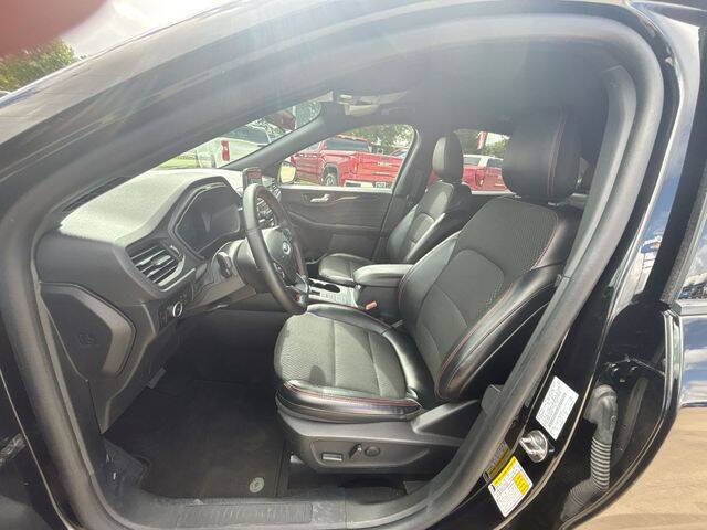 2025 Ford Escape ST-Line Select