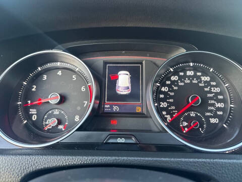 2017 Volkswagen Golf GTI SE