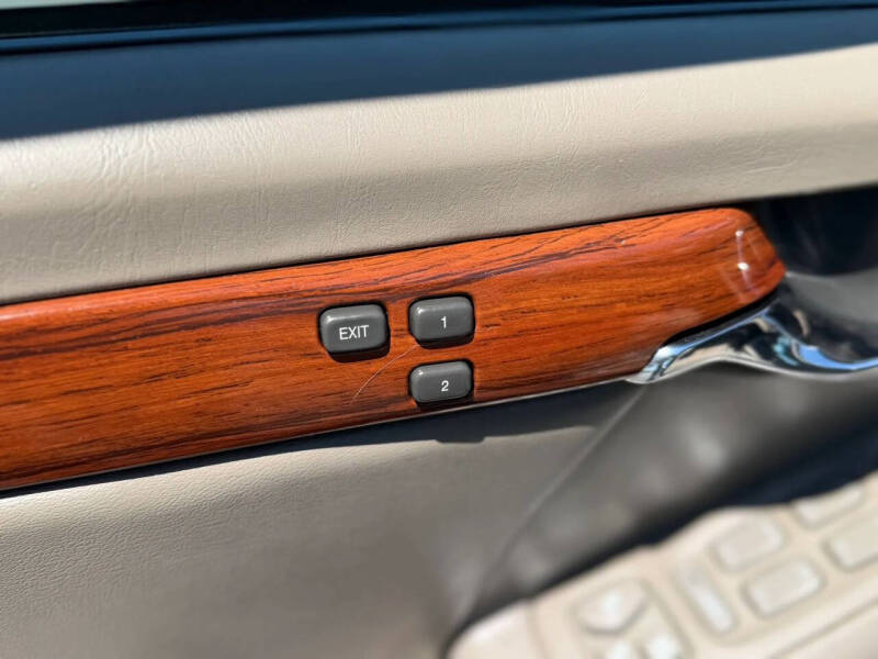 2005 Cadillac DeVille
