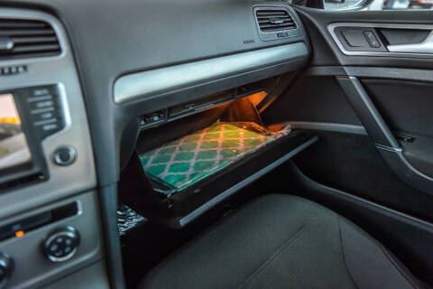 2016 Volkswagen Golf TSI S