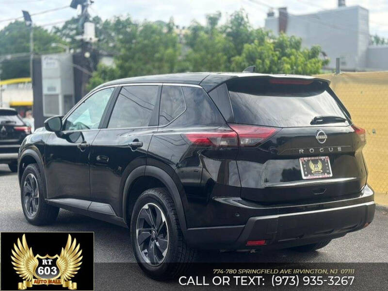 2025 Nissan Rogue SV