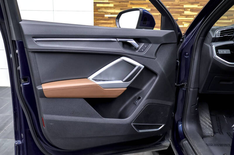 2020 Audi Q3 quattro Premium Plus 45 TFSI