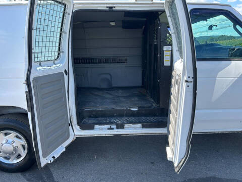 2010 Ford E-Series E-250