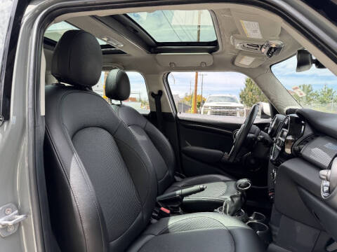 2016 MINI Hardtop 4 Door Cooper