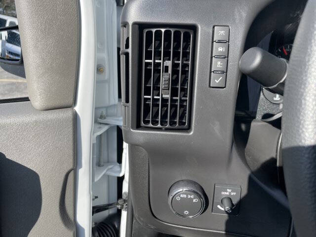 2025 Chevrolet Express 2500