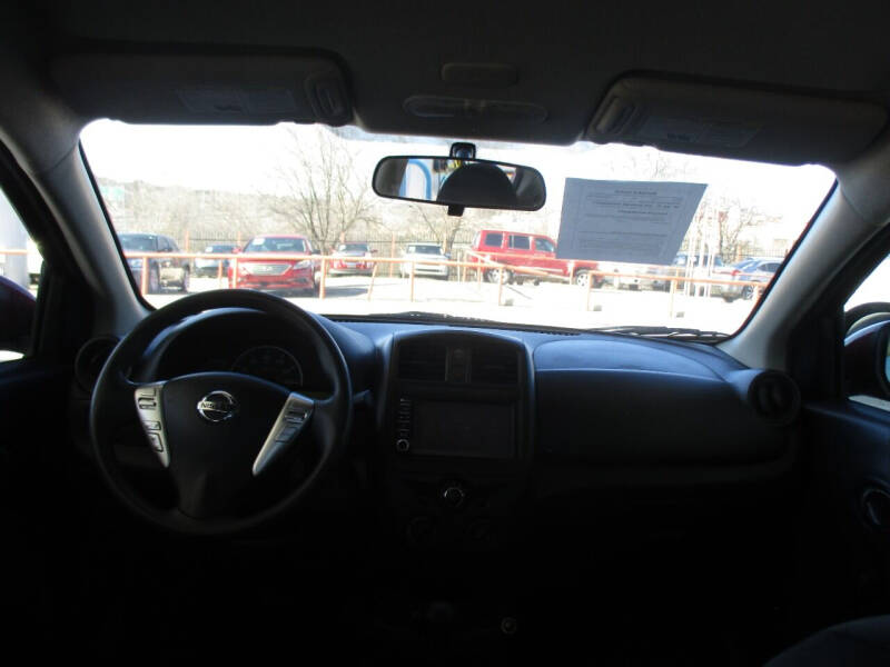 2019 Nissan Versa S Plus