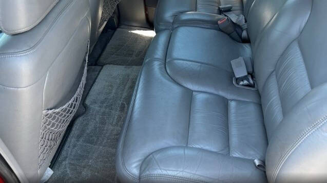 1999 GMC Suburban C1500 SLT