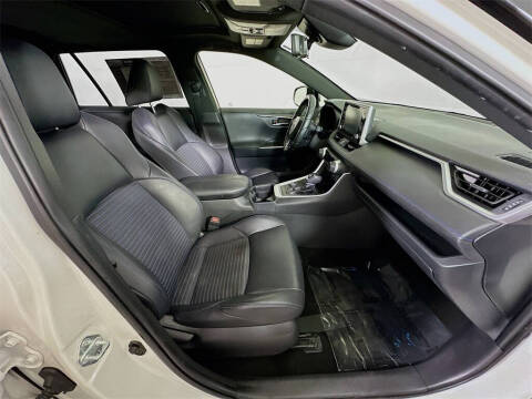 2019 Toyota RAV4 Hybrid XSE