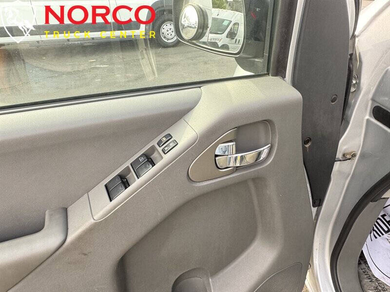 2017 Nissan Frontier SV