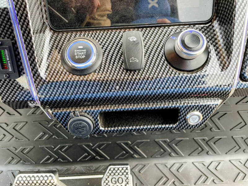 2024 EV Titan Xtreme Luxe