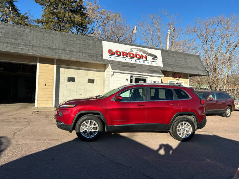 2015 Jeep Cherokee for sale at Gordon Auto Sales LLC in Sioux City IA