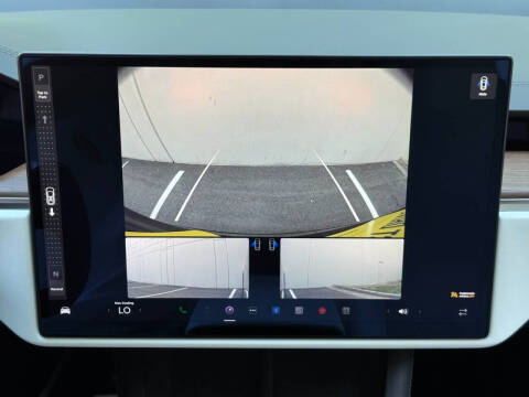 2023 Tesla Model X Standard Range