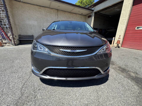 2019 Chrysler Pacifica Touring L 35th Anniversary