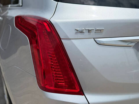 2018 Cadillac XT5 Premium Luxury