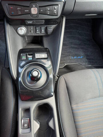 2024 Nissan LEAF SV PLUS