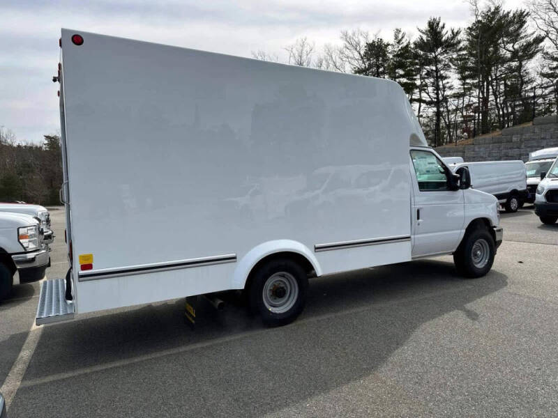2027 Ford E-Series
