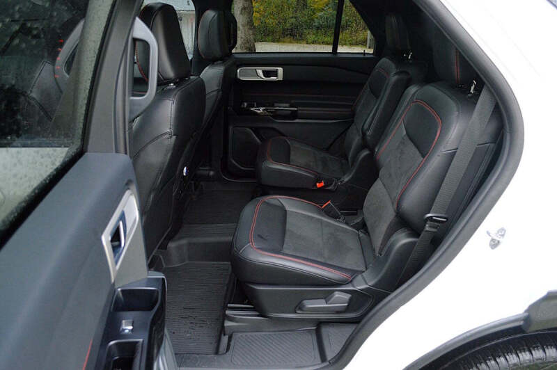 2024 Ford Explorer ST-Line