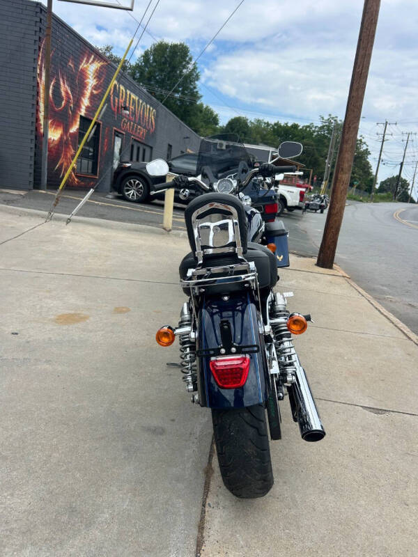 2014 Harley-Davidson Sportster 1200 Custom