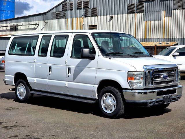 2011 Ford E-Series E-350 SD XLT