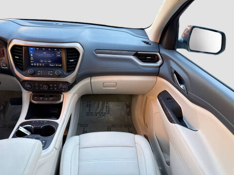 2022 GMC Acadia Denali