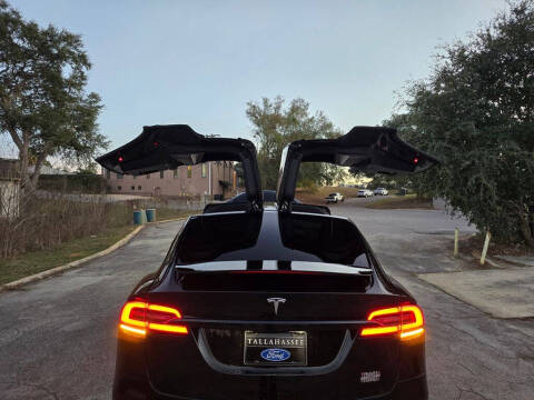 2022 Tesla Model X Plaid