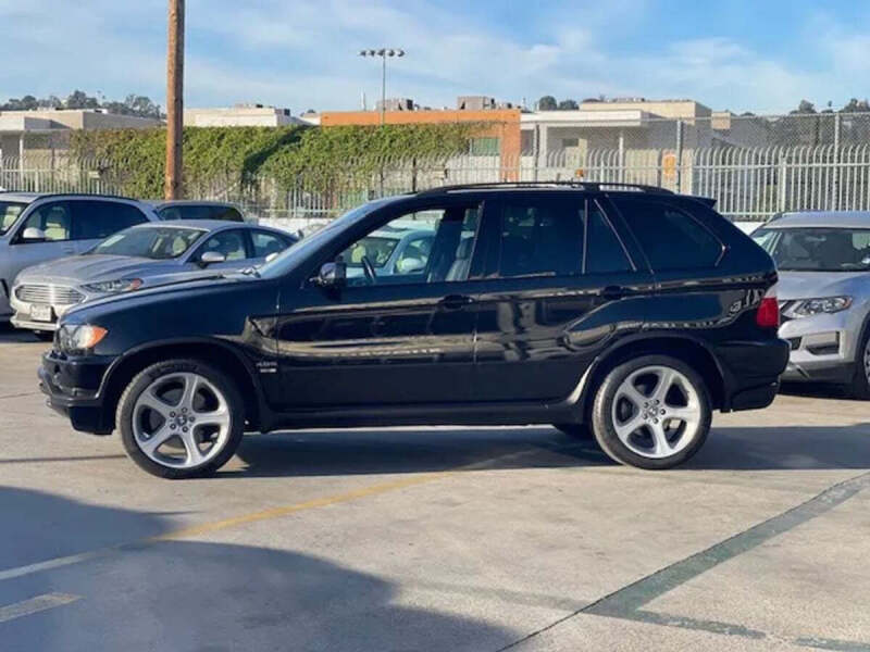2003 BMW X5 4.6is