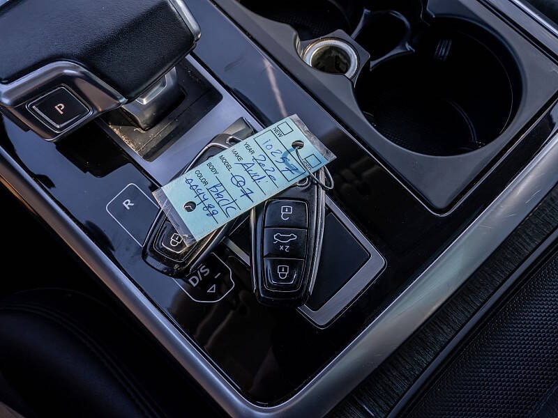 2020 Audi Q7 quattro Premium Plus 55 TFSI