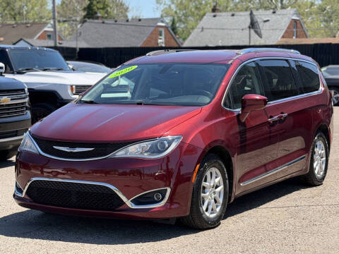 2020 Chrysler Pacifica Touring L