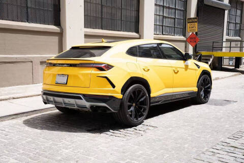 2019 Lamborghini Urus