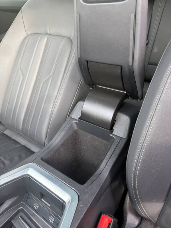 2021 Audi e-tron quattro Premium