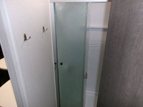 2019 Forest River Shockwave 25rqmx