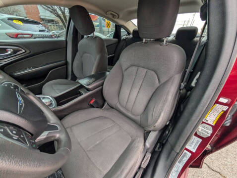 2016 Chrysler 200 Limited