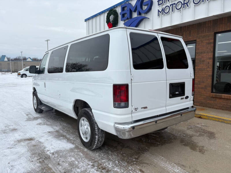 2013 Ford E-Series E-350 SD XLT